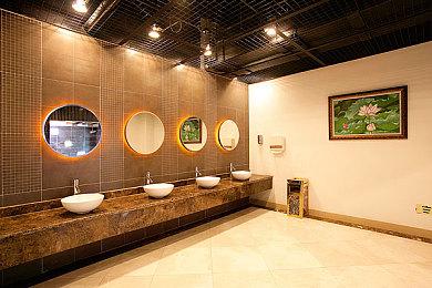 类银河恶魔城平台冒险游戏《Öooo》现已上线Steam平台 2025年第一季度推出